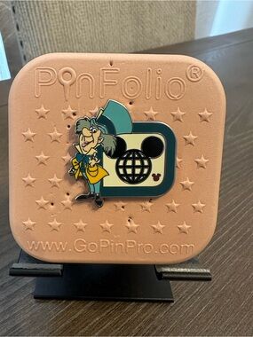 Mad Hatter Chaser D Pin 2025 Walt Disney World Hidden Disney Wave B Pin